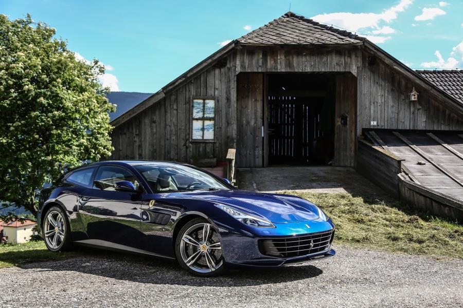  Ferrari GTC4Lusso 2016 года  (WW) (фото 25 из 58)